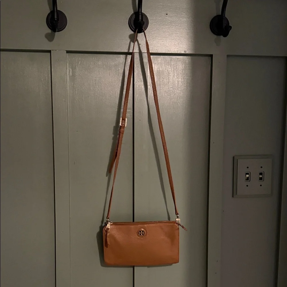Tory Burch Brown Leather Crossbody Bag - Picture 2 of 4